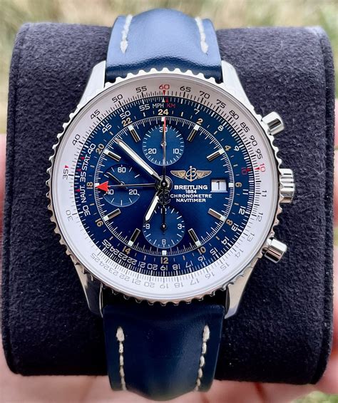 breitling navitimer world a24322 review.